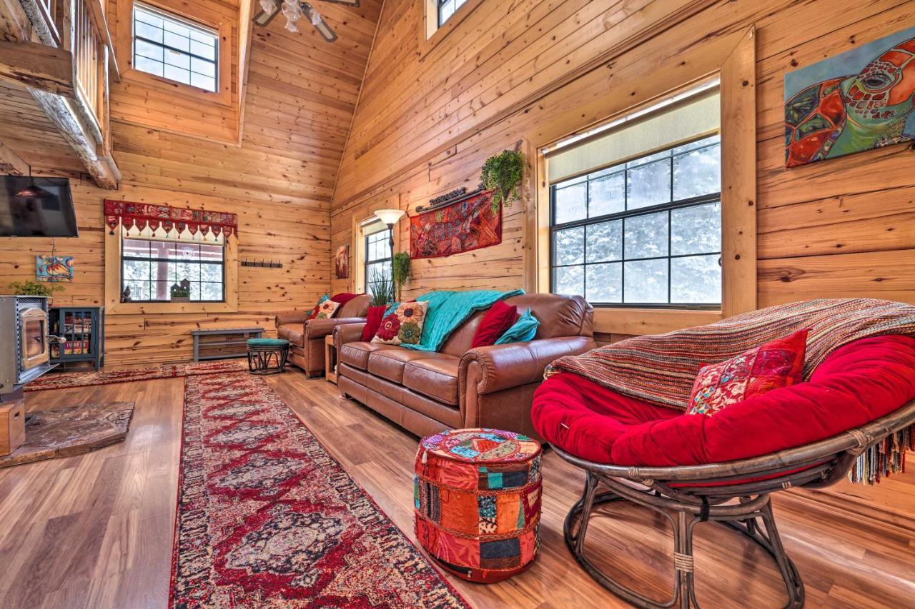 Rustic Duck Creek Village Cabin With Fire Pit! Luaran gambar