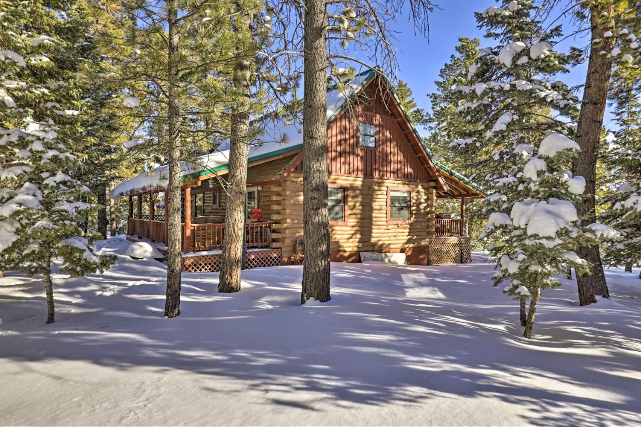 Rustic Duck Creek Village Cabin With Fire Pit! Luaran gambar