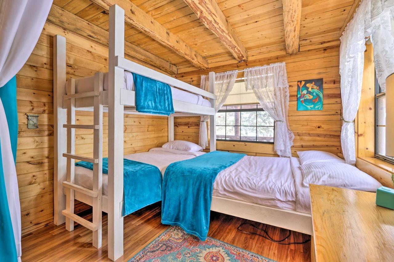 Rustic Duck Creek Village Cabin With Fire Pit! Luaran gambar